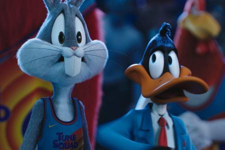 Um zurück nach Hause zu kommen, muss LeBron aus Bugs, Lola Bunny und der gesamten Bande notorisch undisziplinierter Looney T...