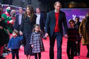 Der erste rote Teppich für George, Charlotte und Louis