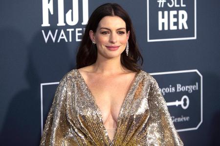 Diese Promis haben mit Depressionen zu kämpfen Anne Hathaway