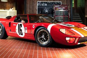 Einer von zwei GT 40 mit Aluminium-Karosserie