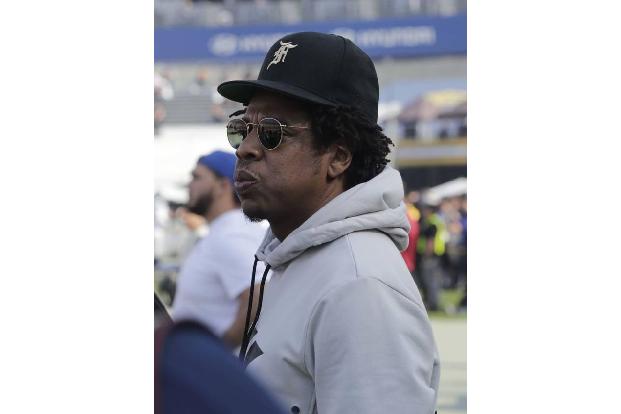 ...ein Superstar wie Jay-Z sich nicht am Flughafen anstellt. Seine Frau Beyoncé schenkte ihm eine Bombardier Challenger 850 ...