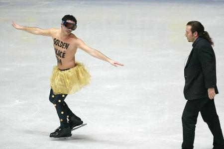 Eine Kür der besonderen Art legte dieser Mann aufs Eis der Dortmunder Westfalenhalle. Mit seiner Einlage brachte er die Sich...