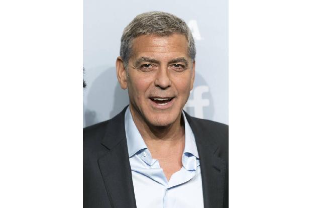 George Clooney verletzte sich beim Dreh zu 'Syriana' den Rücken. Die Schmerzen, unter denen er danach litt, waren so schlimm...