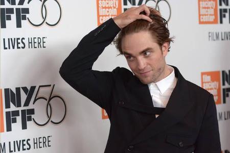…Ex-Teenie-Schwarm Robert Pattinson dem Regisseur von 'Good Times' im Jahr 2017 – aus einem ekligen Grund, wie der Star gege...
