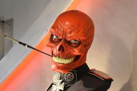 Johann Schmidt führte die SS-Wissenschaftsorganisation HYDRA an, ehe er zum furchtbar entstellten Red Skull wurde. Eine Seri...