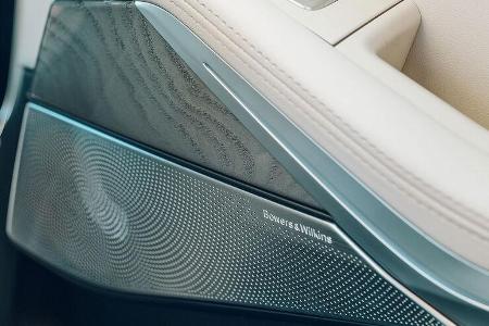 BMW X7 Nishijin Edition Japan