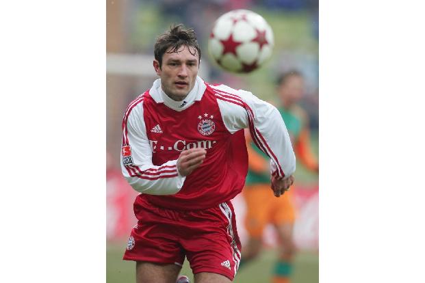 Von 2001 bis 2005 spielte Robert Kovač, Bruder und Co-Trainer von Eintracht-Coach Niko Kovač, für den Rekordmeister. Ähnlich...