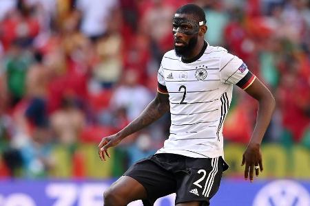 Spielte seinen Part ruhig aber verlässlich herunter. Brachte sich teilweise selbst in unangenehme Situationen in der Defensi...