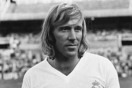 Auf seine erfolgreiche Zeit in der Bundesliga ließ er 1973 eine noch erfolgreichere Zeit in der Primera División folgen. Als...