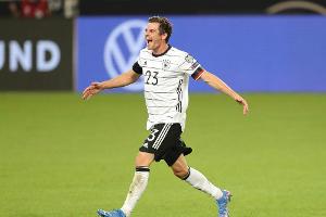Plötzlich Rechtsverteidiger: Hofmanns "sensationeller" Rollentausch