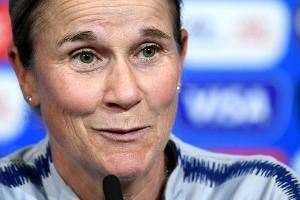 Frauen-WM alle zwei Jahre? FIFA-Beraterin Ellis "für alles offen"