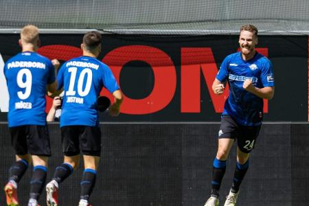 Paderborn stürmt an Tabellenspitze - Aue feuert Schpilewski Paderborn stürmt an Tabellenspitze - Aue feuert Schpilewski