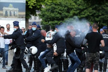 Frankfurt: Ausschreitungen vor Europa-League-Spiel in Antwerpen Frankfurt: Ausschreitungen vor Europa-League-Spiel in Antwerpen