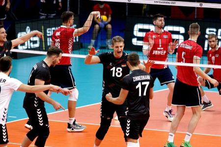 Mit Rückkehrer Grozer: Volleyballer feiern erfolgreichen EM-Auftakt Mit Rückkehrer Grozer: Volleyballer feiern erfolgreichen EM-Auftakt