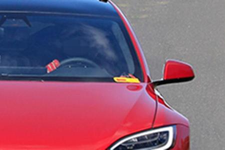 Erlkönig Tesla Model S Plaid Nürburgring