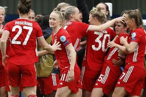 Bayern-Frauen schlagen Freiburg - Frankfurt besiegt Köln