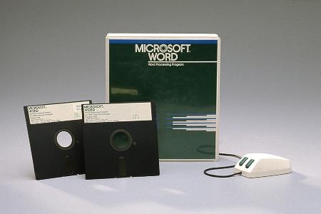 Word 1.0 für MS-Dos - Die Version 1.0 von Microsoft Word für MS-DOS kommt im September 1983 in die Läden. Hierbei handelt es...
