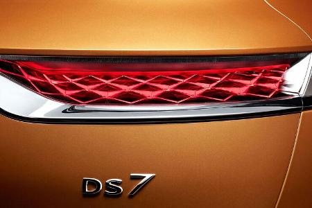 DS7 Crossback (2017)