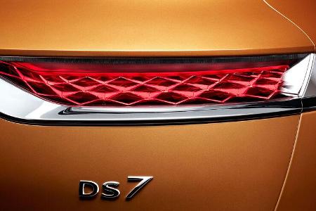 DS7 Crossback (2017)