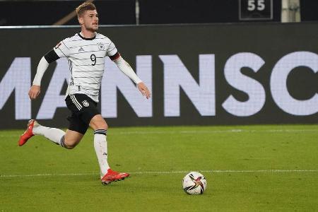 Im ersten Abschnitt komplett ohne Bindung zum Spiel, war lediglich acht Mal am Ball. Ballkontakt neun wäre beinahe im 3:0 ge...