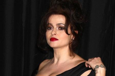 Helena Bonham Carter (51) hat gleich vier Familienmitglieder gleichzeitig verloren. Der Sohn, die Mutter, der Vater und die ...