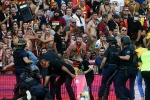 Erneuter Platzsturm in der Ligue 1