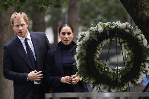 Geste der Trauer: Prinz Harry und Herzogin Meghan am Ground Zero