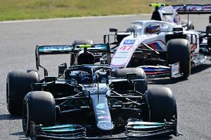 Auftakt in Sotschi: Bottas vor Hamilton - Verstappen Dritter