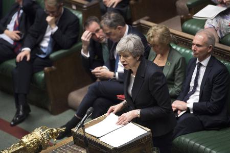 Theresa May imago images Xinhua.jpg