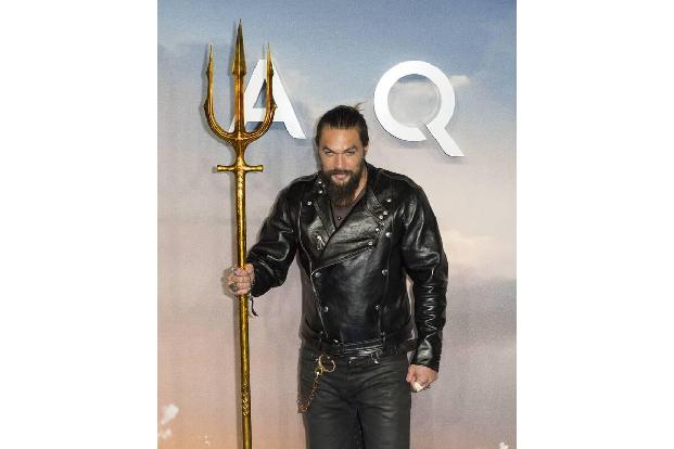 Dabei gibt er selbst zu: 