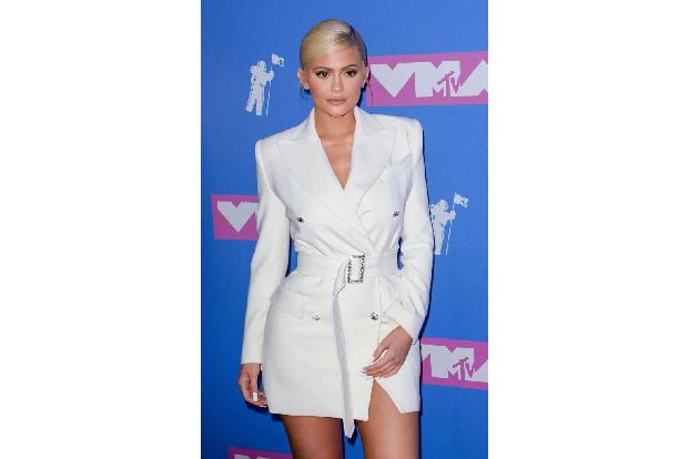 Und auch der Kardashian-/Jenner-Clan ist im Playboy vertreten: Kylie Jenner ließ im September 2019 die Hüllen für das Magazi...