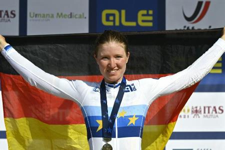 Rad-WM: Juniorin Riedmann holt Bronze im Straßenrennen Rad-WM: Juniorin Riedmann holt Bronze im Straßenrennen