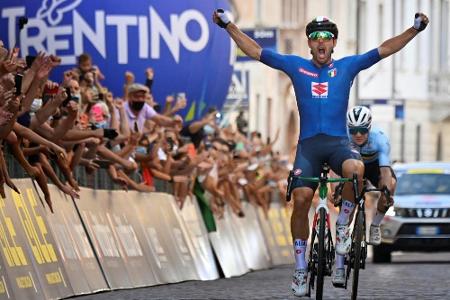 Straßenrad-EM: Colbrelli holt Gold vor Evenepoel