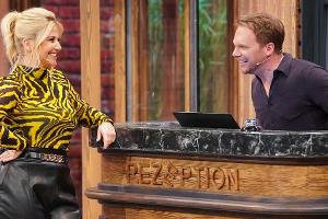 Pierre M. Krause leitet Ralf Schmitz durch neue Impro-Comedy