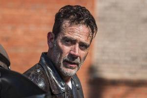 Jeffrey Dean Morgans Sohn feiert "Walking Dead"-Premiere als Zombie