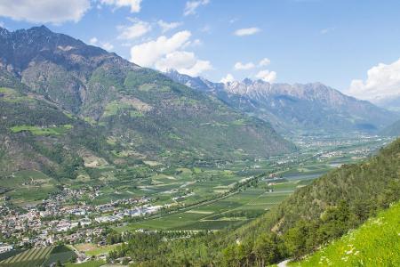 Im Nordwesten von Südtirol liegt der Vinschgau. Über die Ausläufer des Tals kann man die Schweiz und Österreich erreichen.