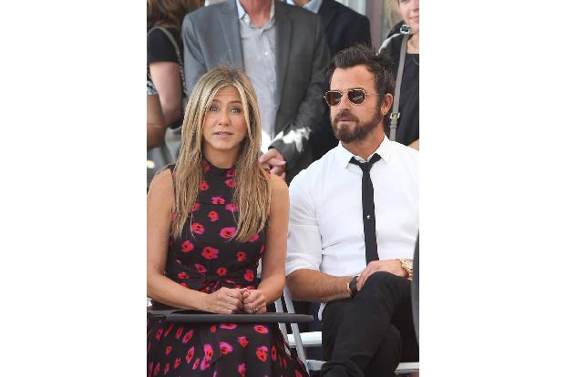 Reingelegt: Jennifer Aniston und Justin Theroux trauten selbst ihren Freunden nicht und luden zu einer Geburtstagsparty ein....
