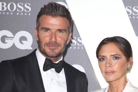 David und Victoria Beckham sind angeblich wieder auf ihrem Anwesen in den Cotswolds angekommen. David und Victoria Beckham sind angeblich wieder auf ihrem Anwesen in den Cotswolds angekommen.