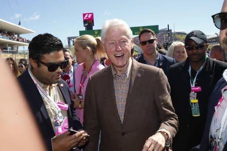 Bei Bill Clinton reichte ein vierfacher Bypass im September 2004. Seine Arterien waren zu 90% blockiert. Es war also höchste...