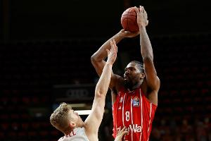 Basketball: Bayern in Bonn ohne Mühe - Ludwigsburg und Ulm bauen Serien aus