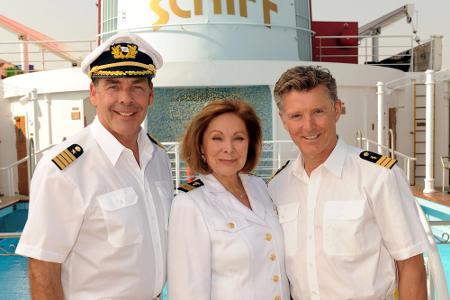 Sascha Hehn (l.) ist seit 2014 wieder als Kapitän an Bord des 