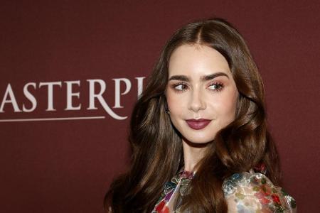 Schauspielerin Lily Collins möchte vor den Traualtar schreiten. Die Tochter von Phil Collins hat sich im September mit dem R...