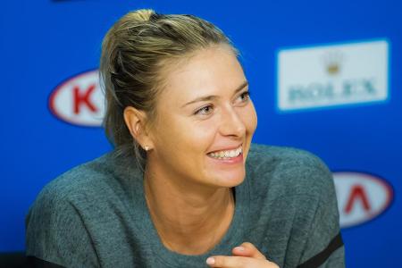 Verlobung nach dem Karriereende: Ex-Tennisprofi Maria Sharapova hat sich mit ihrem Partner, Alexander Gilkes, verlobt. Das v...