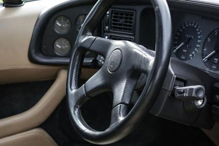 Jaguar XJ 220 (1992)