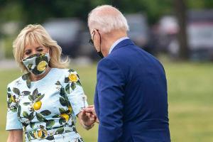 Joe Biden: Romantische Aktion auf dem Weg zum Hubschrauber
