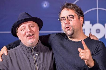 Axel Prahl (l.) und Jan Josef Liefers hatten gut lachen bei der Premiere zu ihrem jüngsten Fall im Herbst 2017, denn schließ...