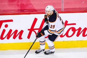 Draisaitl glänzt als Vorbereiter, Kahun als Torschütze: Oilers besiegen Flames