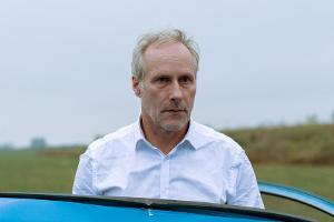 "Gefangen": In der Welt von Polizist Harry Österreich (Wolfram Koch) wird nichts mehr so sein wie vorher.