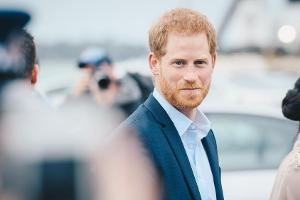 Trotz Interview-Desaster: Warum lieben die jungen Briten Prinz Harry?