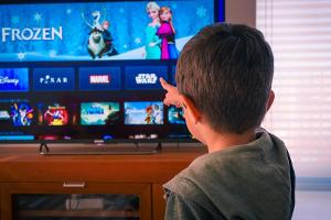 So können Nutzer von Disney+ eine Kindersicherung einrichten
